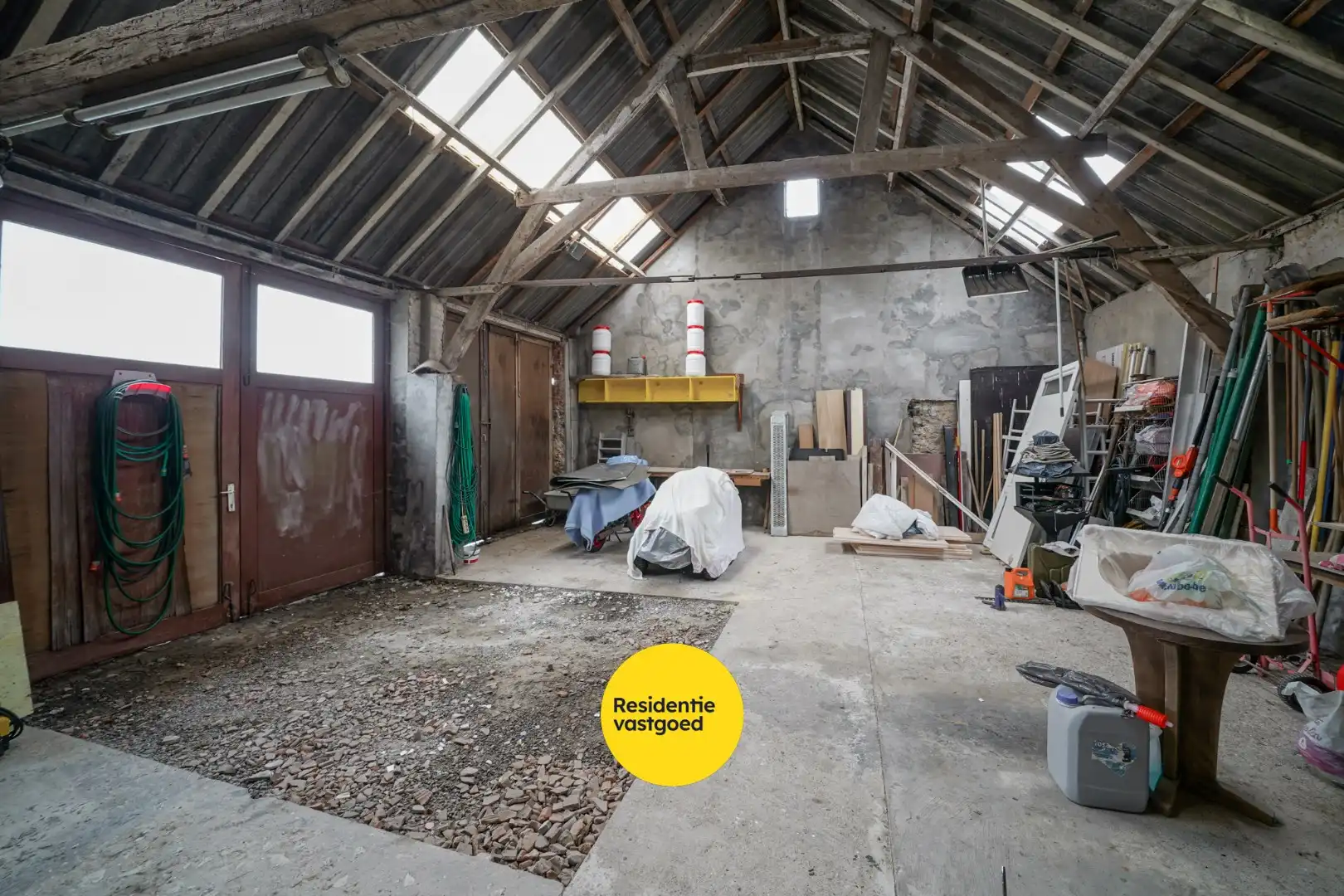 Alleenstaande woning op ruim perceel met vernieuwd woongedeelte en loods (80 m²) foto 22