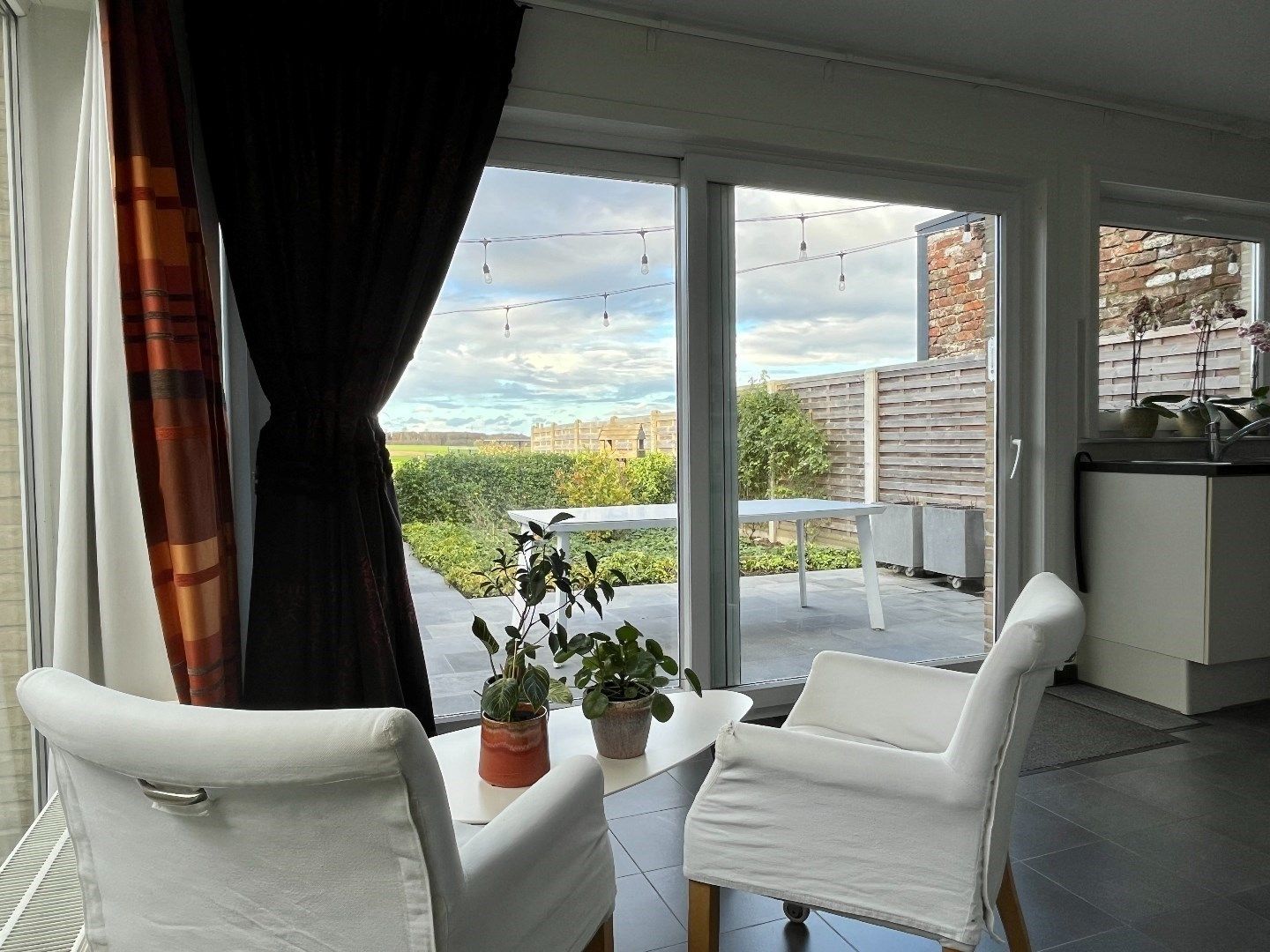 Gezinswoning met 4 slaapkamers te koop in het landelijke Sint-Denijs- Zwevegem!  foto 4