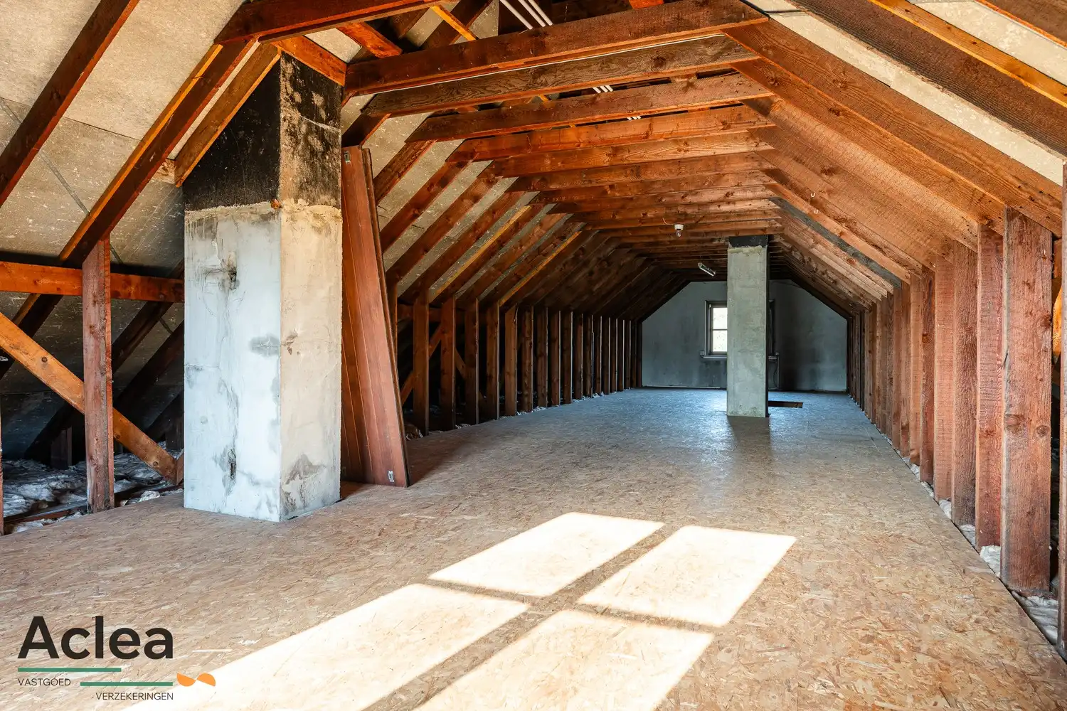 Vrijstaande woning op een zeer goede locatie in Vinderhoute. foto 22