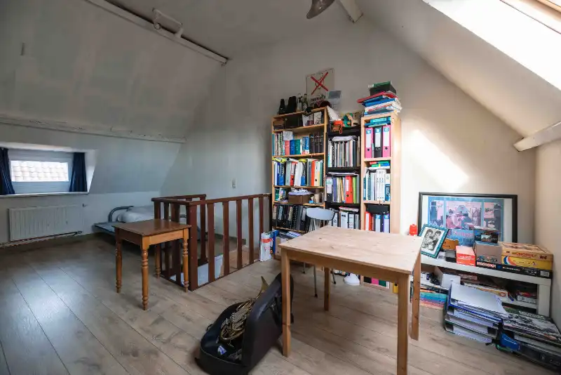 Gerenoveerde 2-slaapkamerwoning met terras te koop in Brugge foto 15