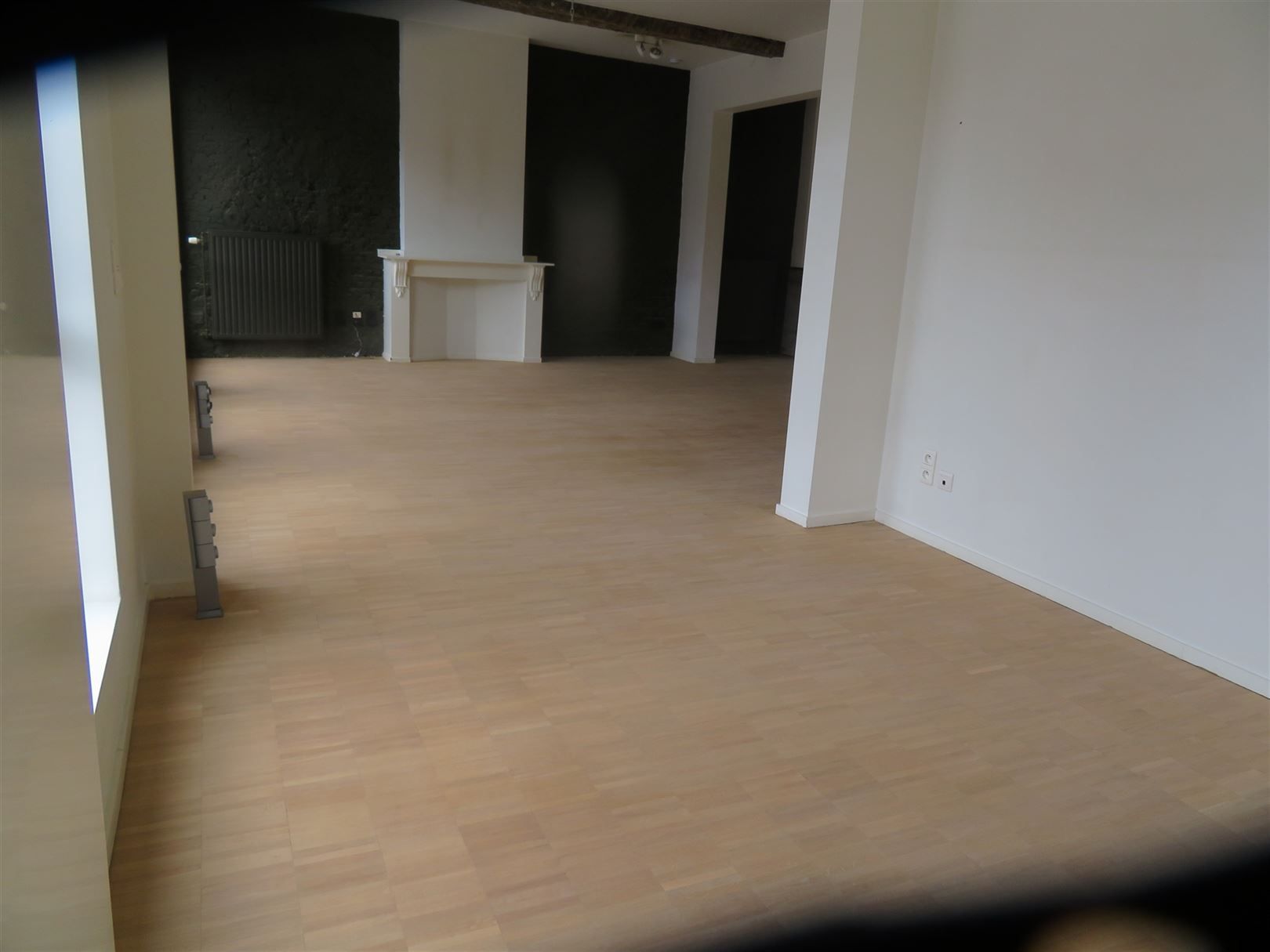 Loft appartement met één slaapkamer in hartje Antwerpen, zijstraat van de Meir! foto 12