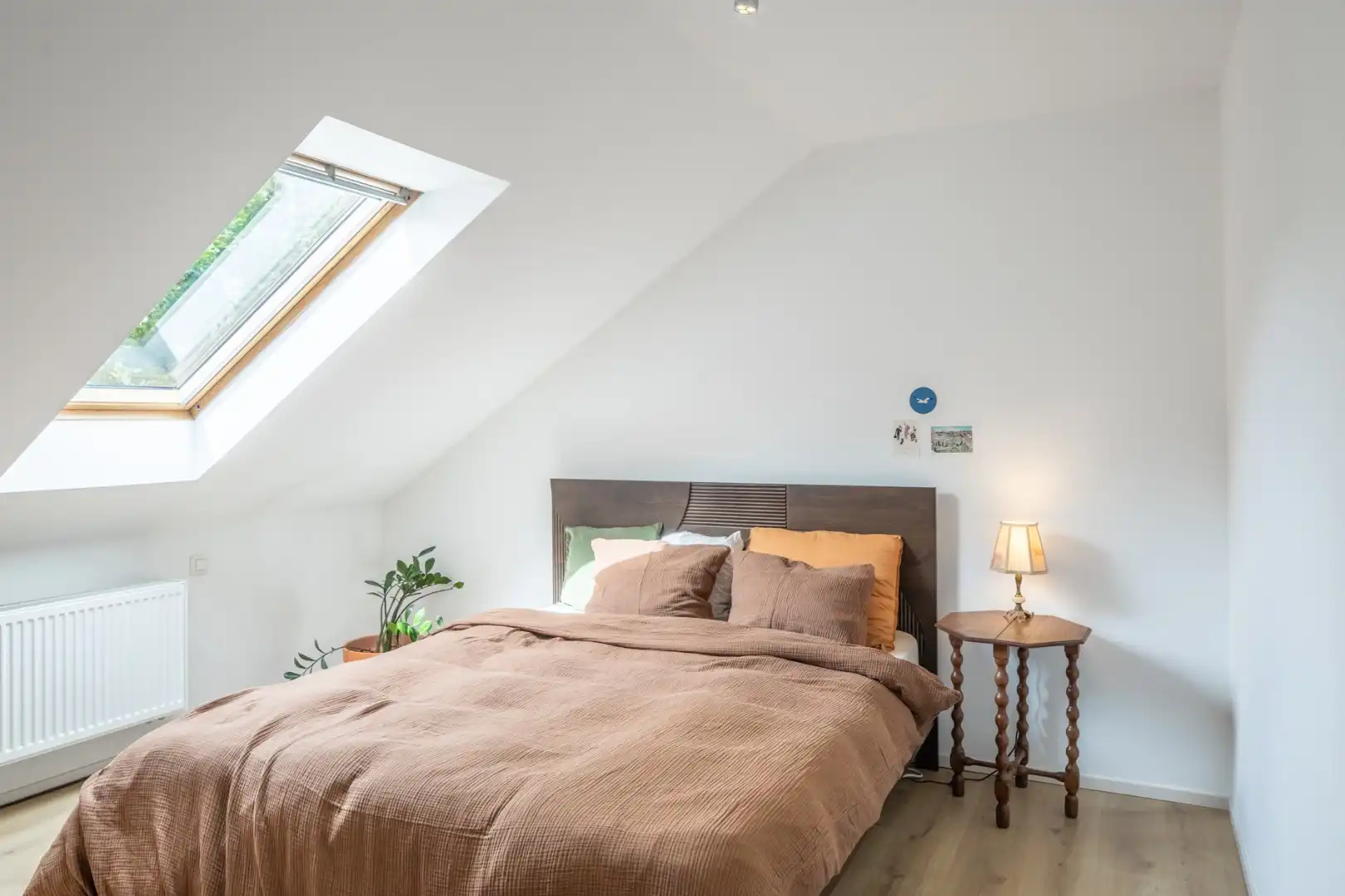 Opportuniteit ..reeds 2 gerenoveerde appartementen en in TOP staat!! foto 19