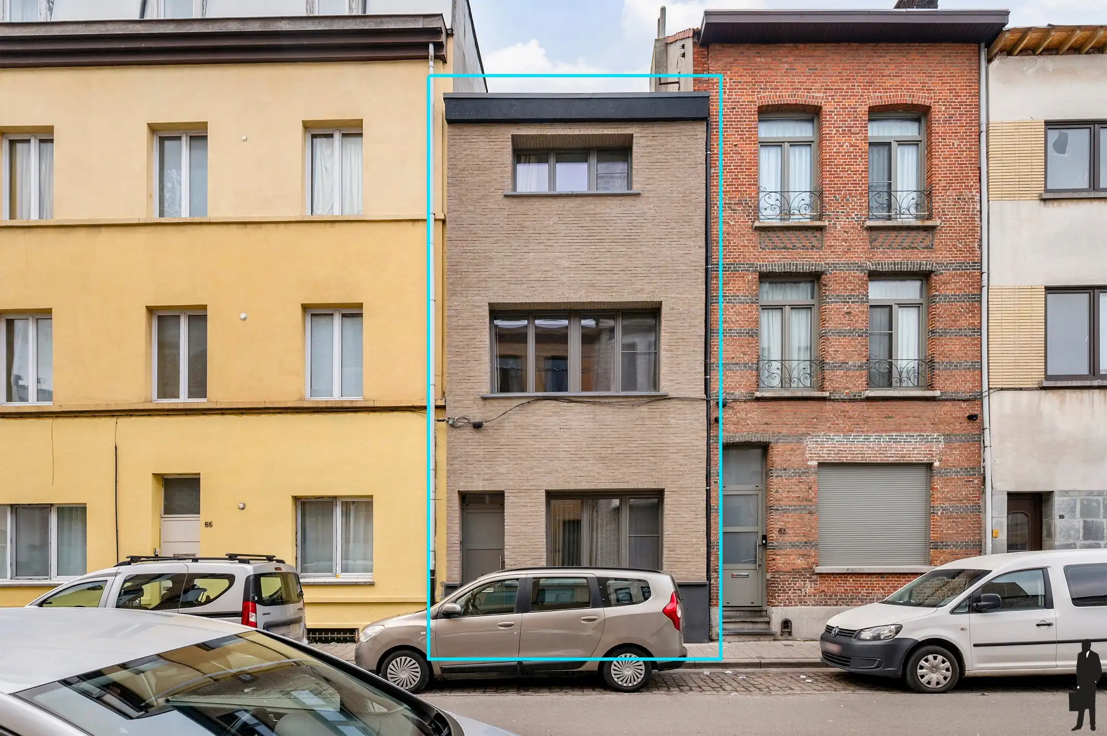 Volledig gerenoveerde woning met +3 slpk en 2 bad foto {{pictureIndex}}