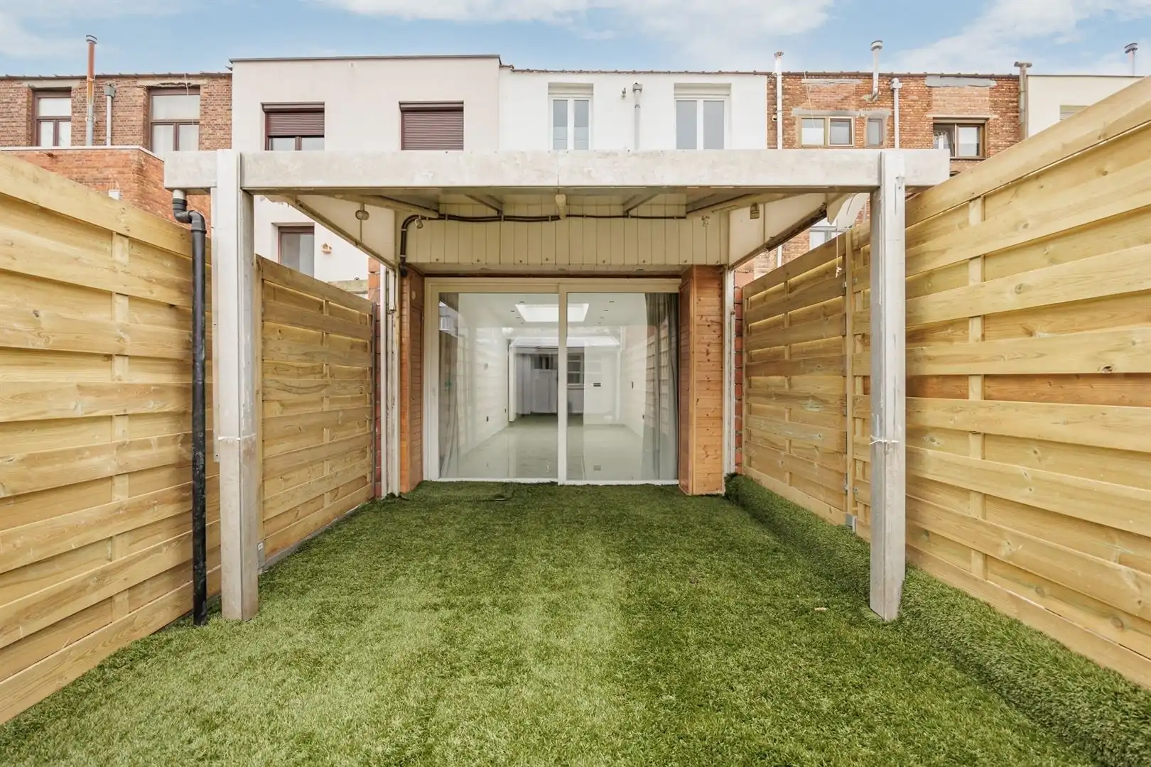 Volledig gerenoveerd & Energiezuinig: Ruime gezinswoning met 3 slaapkamers foto 8