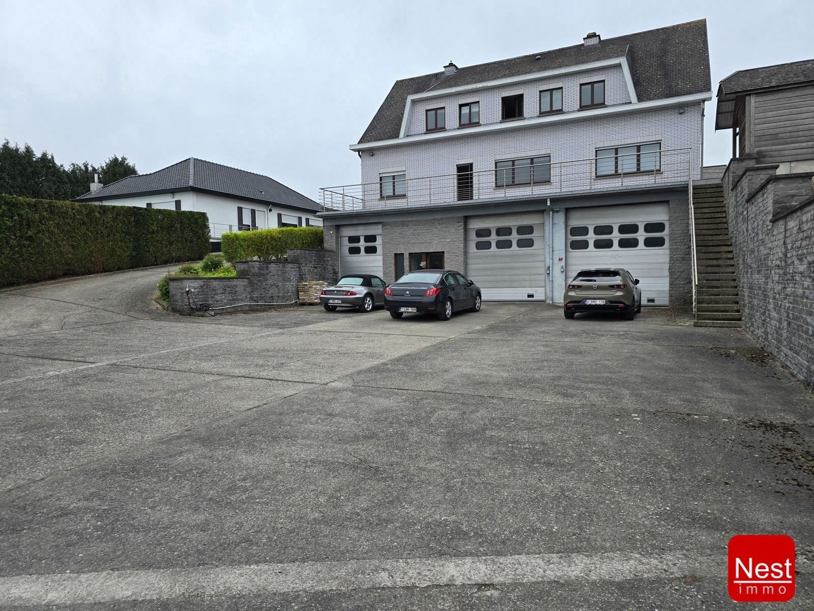 Polyvalente villa met  zeer grote loods foto 23