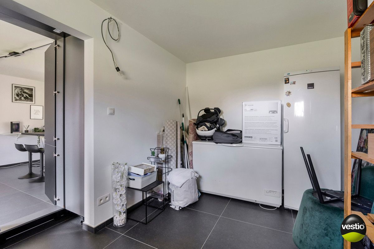 RUIME RUSTIG GELEGEN WONING MET 3 SLK EN POLYVALENT BIJGEBOUW OP 23A75CA. foto 20
