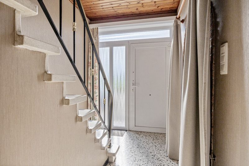 Woning met veel mogelijkheden op 15are 82ca foto 4