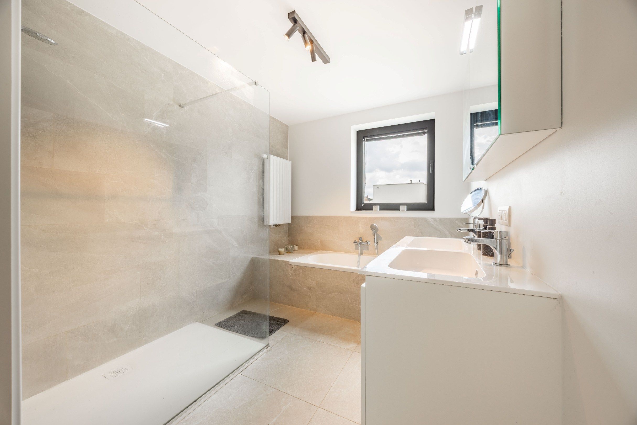 PRACHTIGE NIEUWBOUWWONING TE ANZEGEM! foto 11