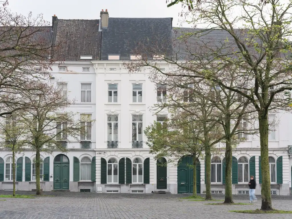 Toplocatie – Sint-Pietersplein. Bijzonder karaktervol, instapklaar 1slpk-appartement met herenhuisgevoel en kwalitatief terras. foto 11