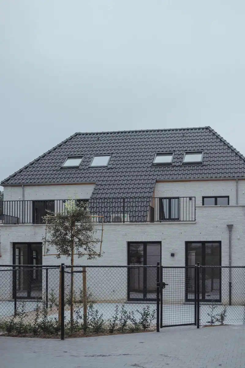 Nieuwbouwduplex met 3 slaapkamers, dubbele garage en terras foto 26