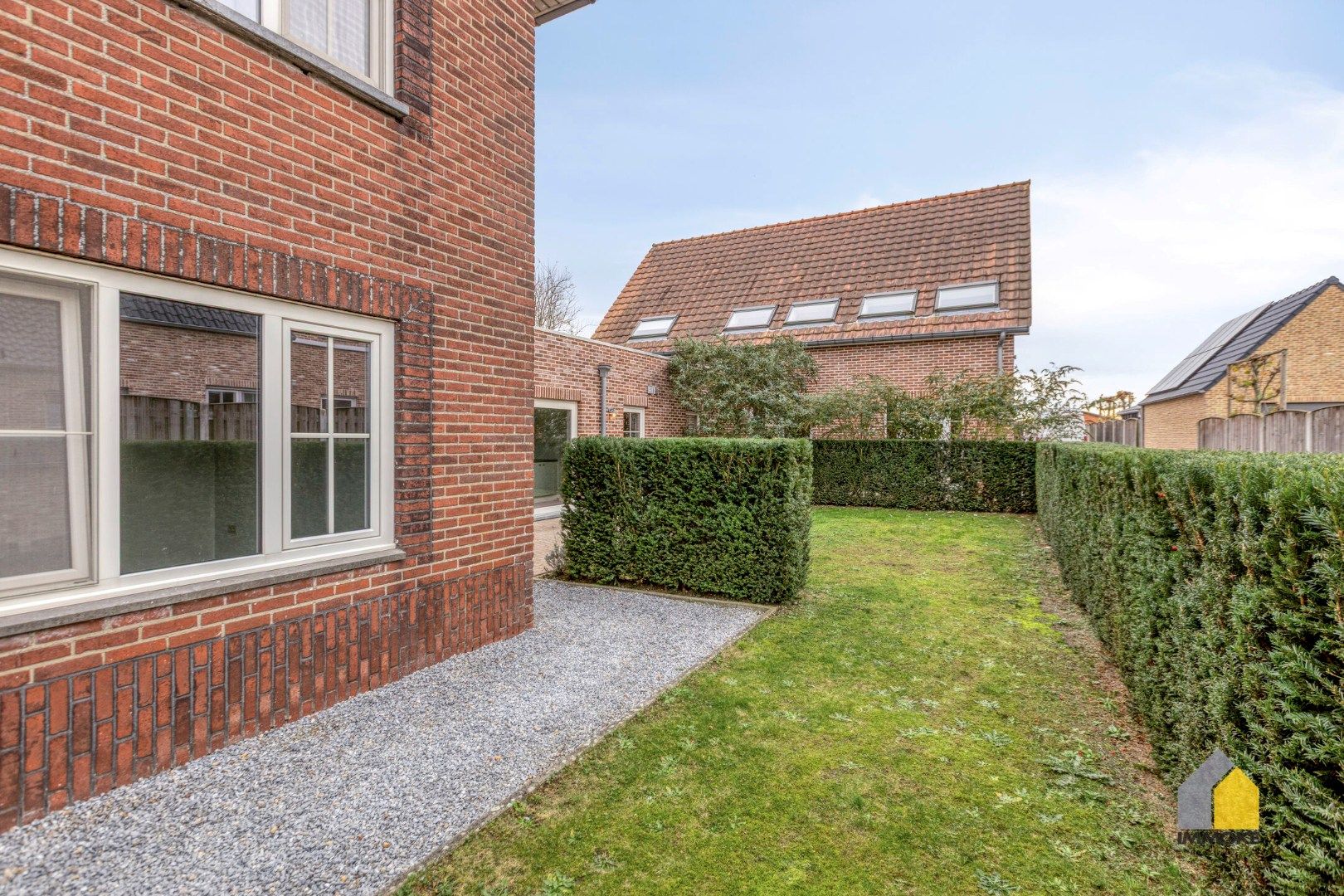 Energiezuinige woning op 3 a 14 ca met 3 slpk, 2 badkamers en knusse tuin. foto 35