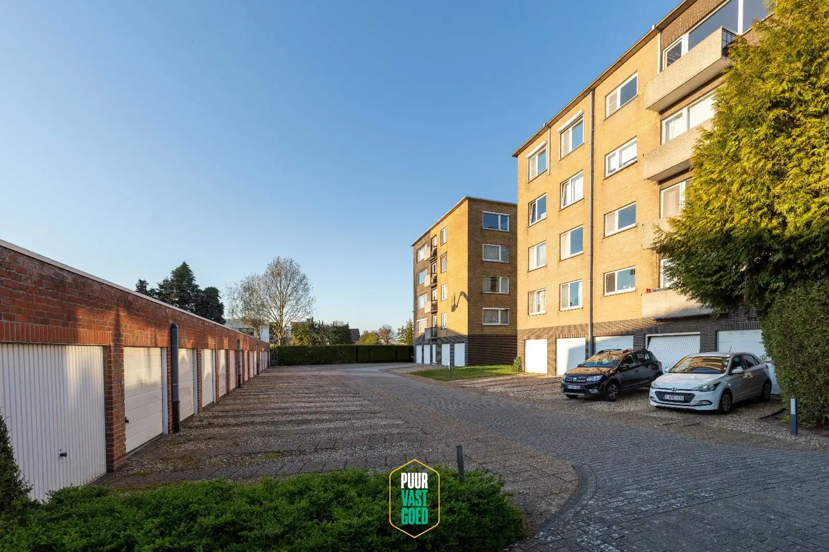 Ruim en verzorgd gelijkvloers appartement met terras foto 15