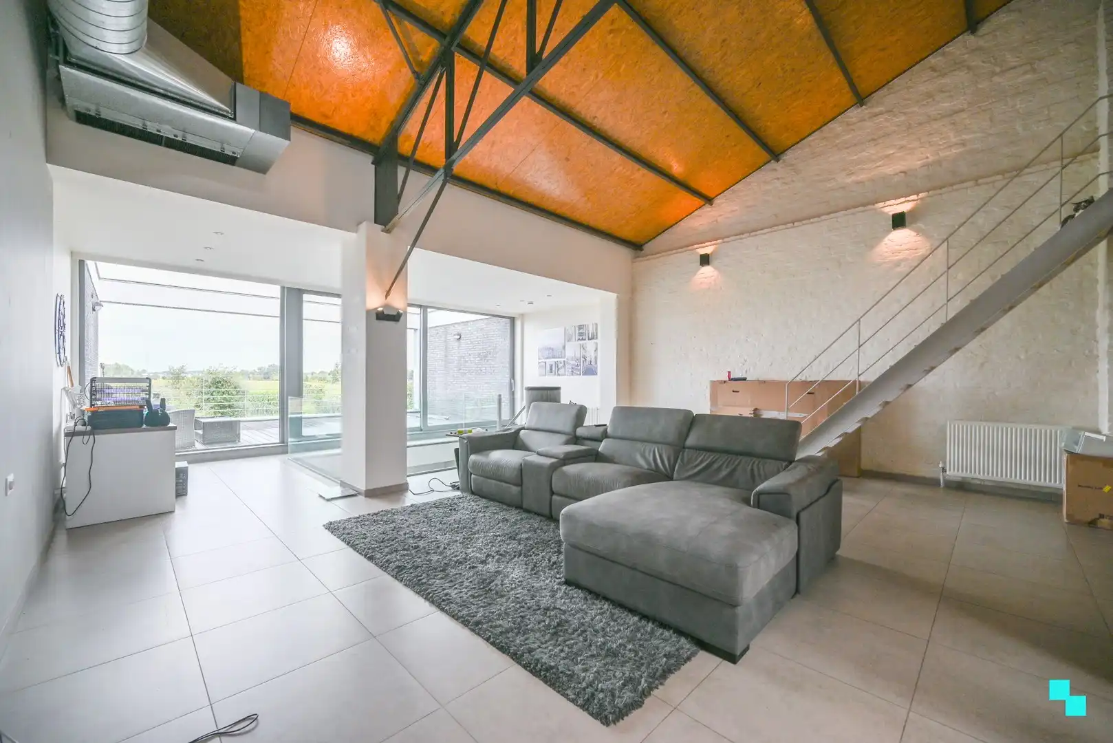 Verrassend ruim duplex appartement in Ooigem foto 3