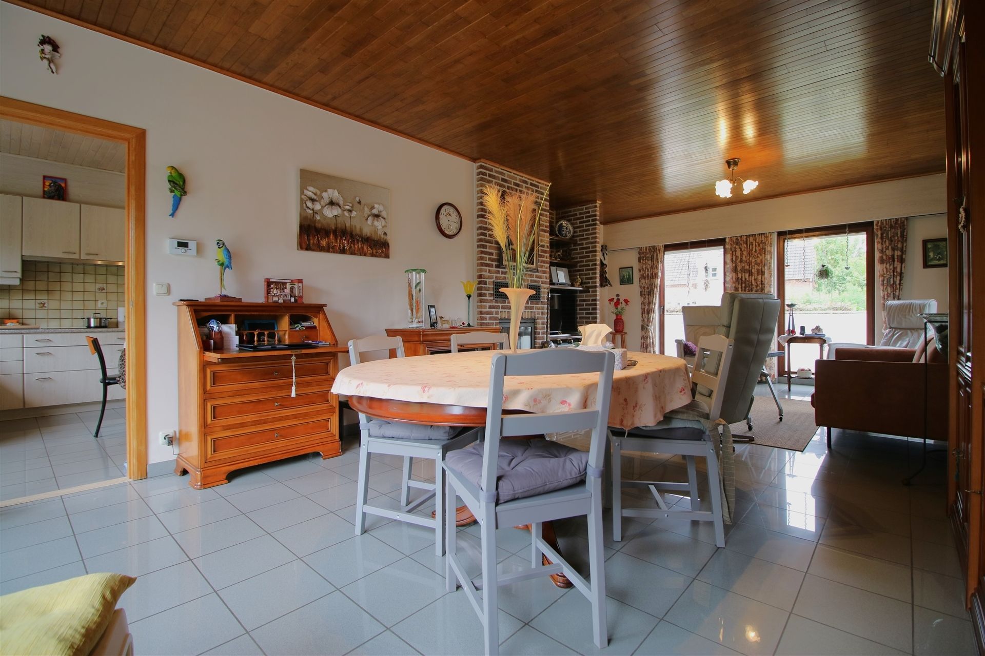 Bungalow met 2 slaapk. in rustige omgeving foto 2
