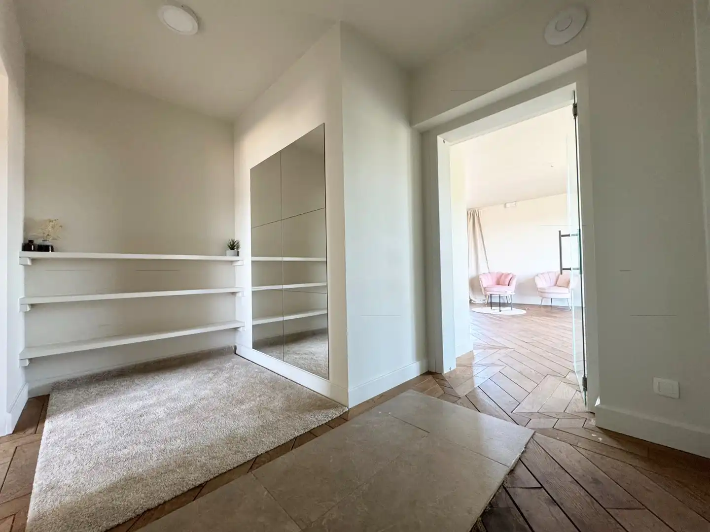 Unieke en ruime villa met 8 slaapkamers, lift, zonnepanelen en 10 parkeerplaatsen op riant perceel van 2.313 m² foto 19