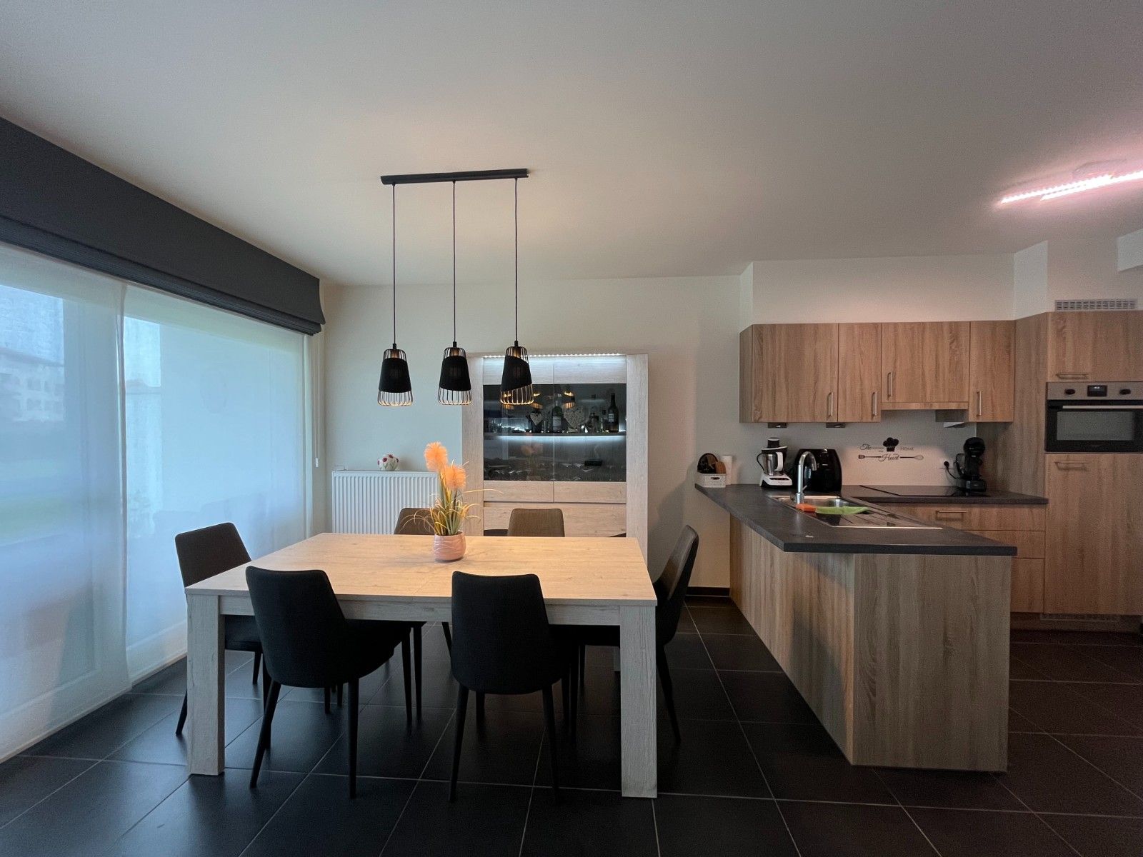 Modern appartement met prachtig zicht en terras – nabij centrum Waregem foto 6