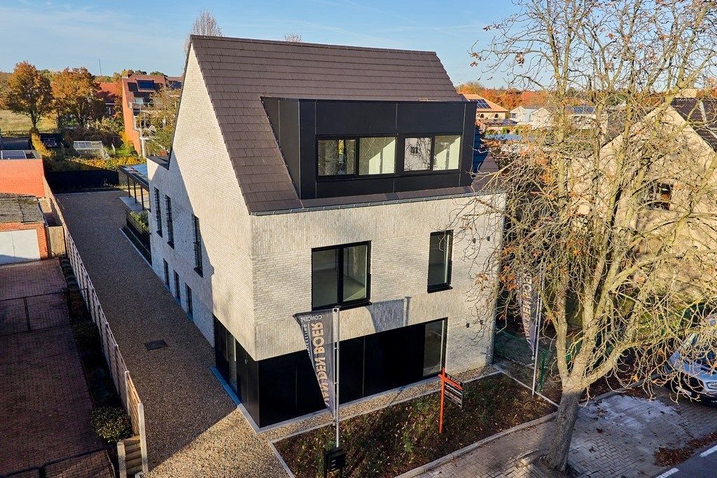 Ezaart 135 2400 Mol gelijkvloers te huur van 131 m² met Carport, tuin en buitenberging foto 3