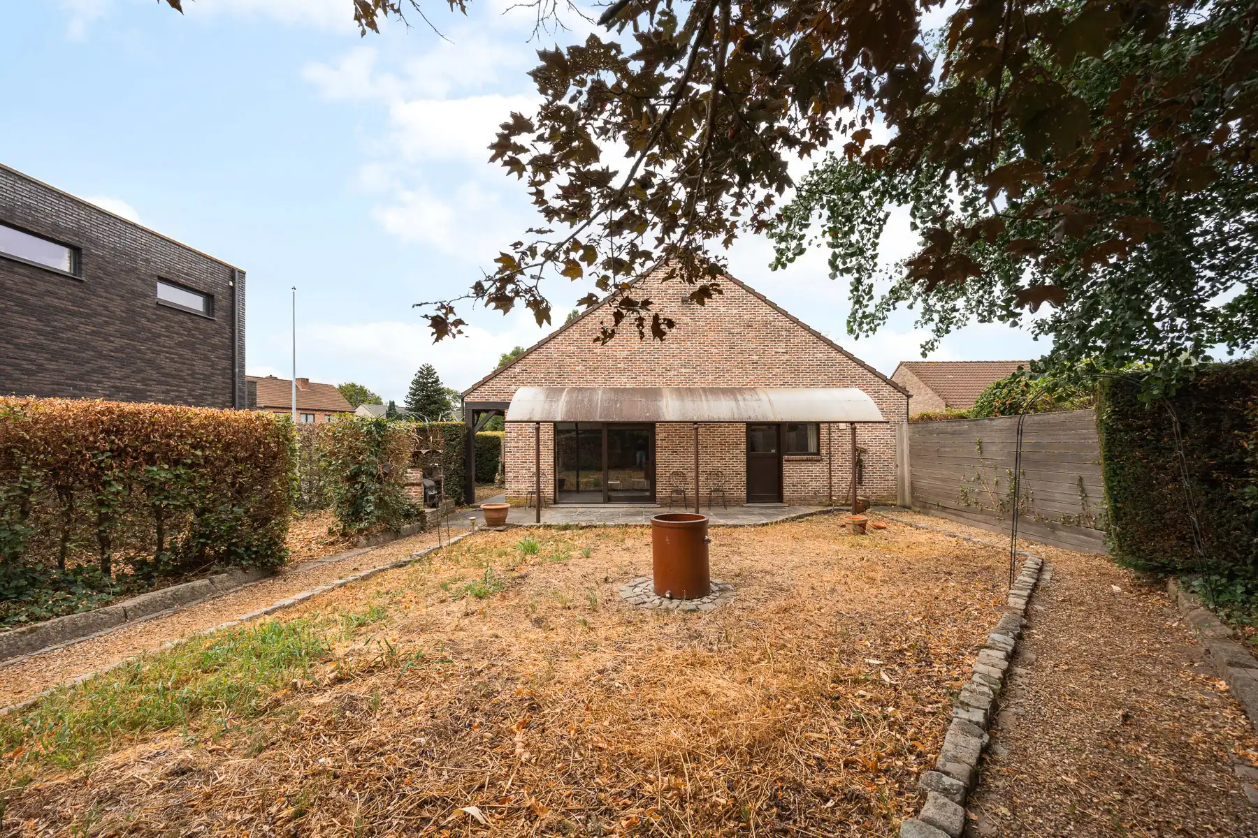 Charmante villa op perceel van 225 m² met garage foto 20