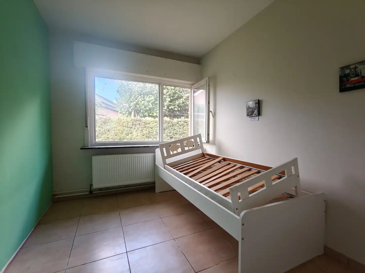 Ruime bungalow met tuin en 2 garages foto 6