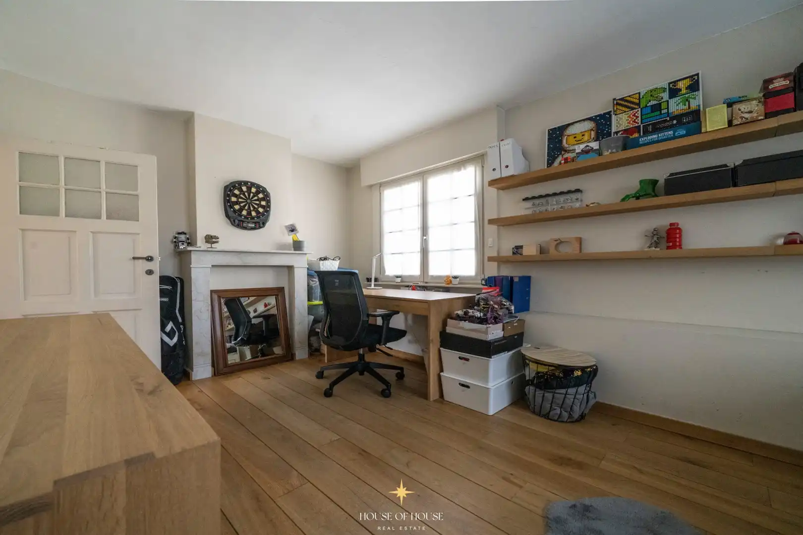 Charmante hoekwoning met praktijkruimte & dakterras in het hart van Brugge. foto 27