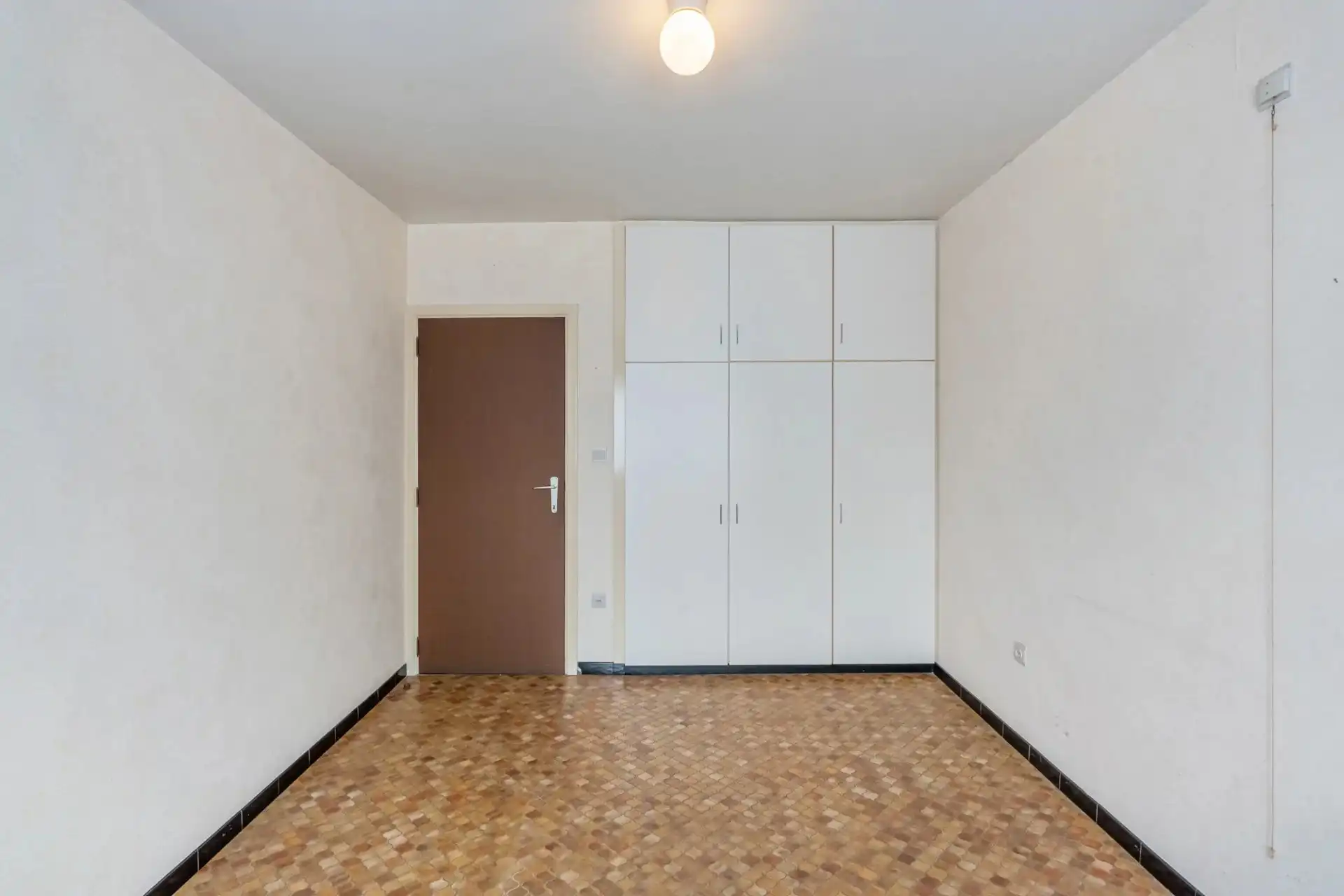 Ruime gezinswoning met 5 slaapkamers in Heusden-Zolder foto 16