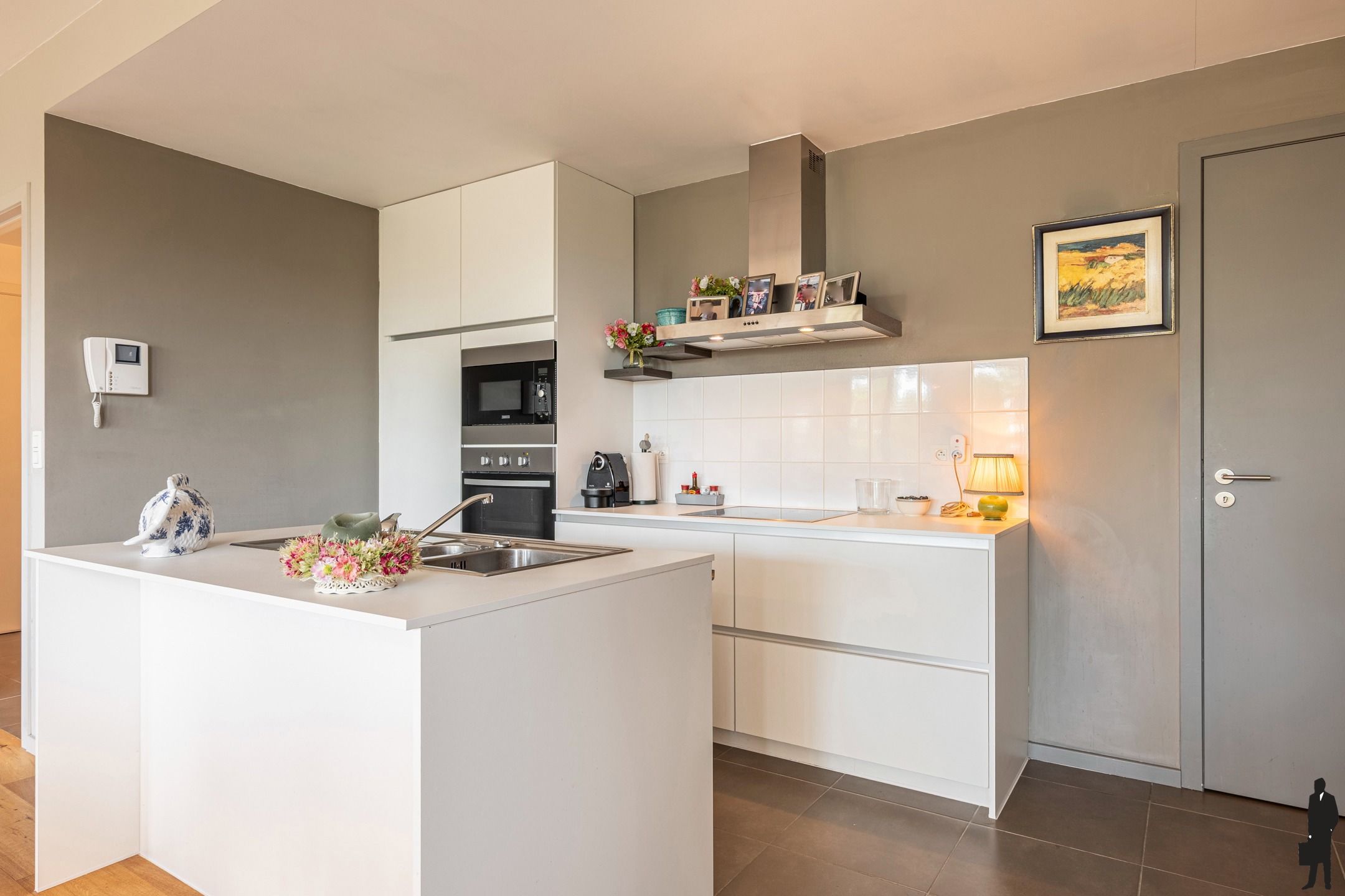 Modern 2-slaapkamer appartement met prachtig uitzicht foto 5
