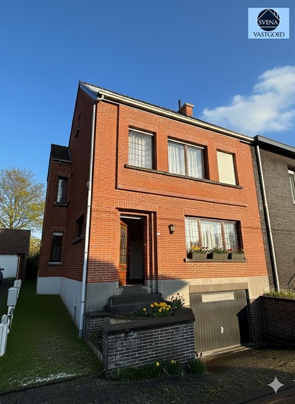 Hoofdfoto van de publicatie: SOLIDE TE RENOVEREN WONING MET 3 SLAAPKAMERS, GARAGE EN TUIN