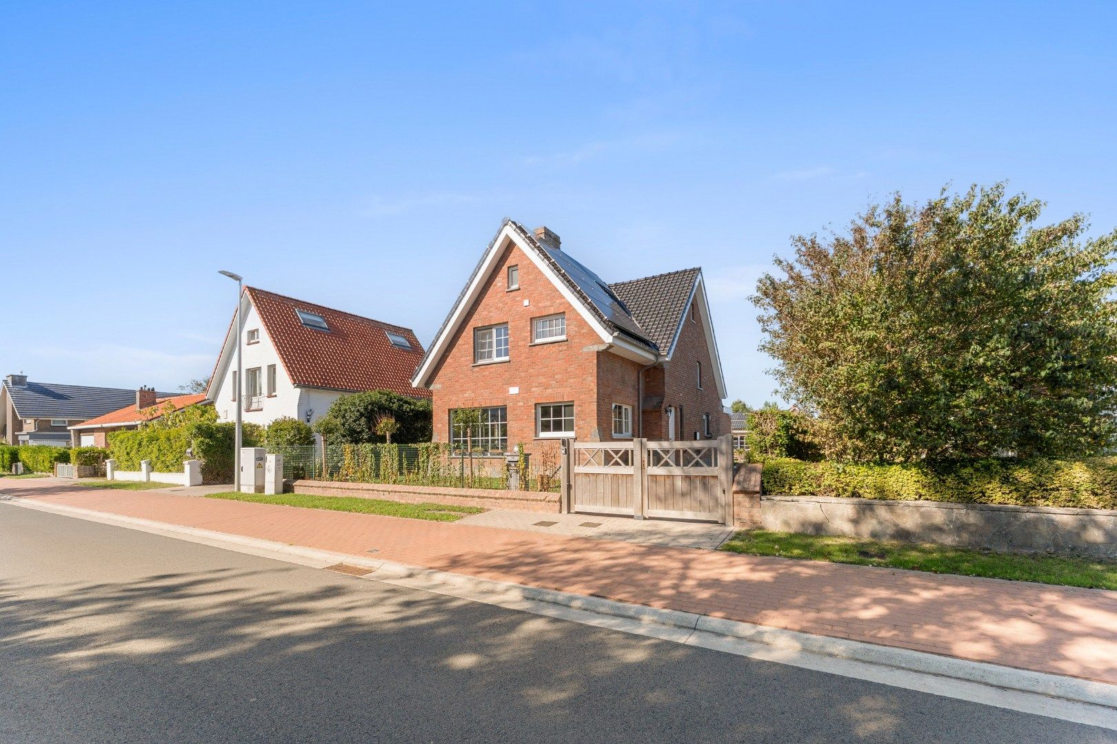 Volledig vernieuwde instapklare villa – energiezuinig & stijlvol wonen foto {{pictureIndex}}