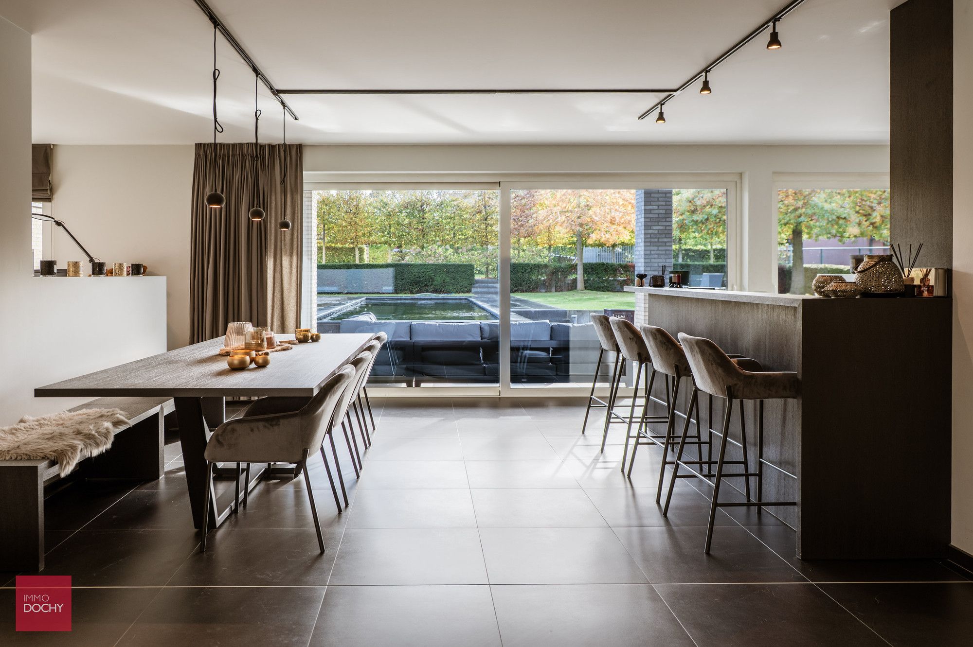 Recente en energiezuinige villa op een perceel van 1.688 m², gebouwd in 2011. foto 12