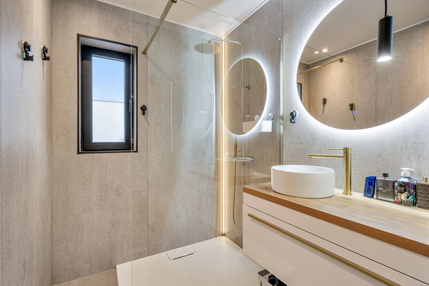 TE KOOP: energiezuinige hedendaagse woning + prak.ruimte ! foto 10