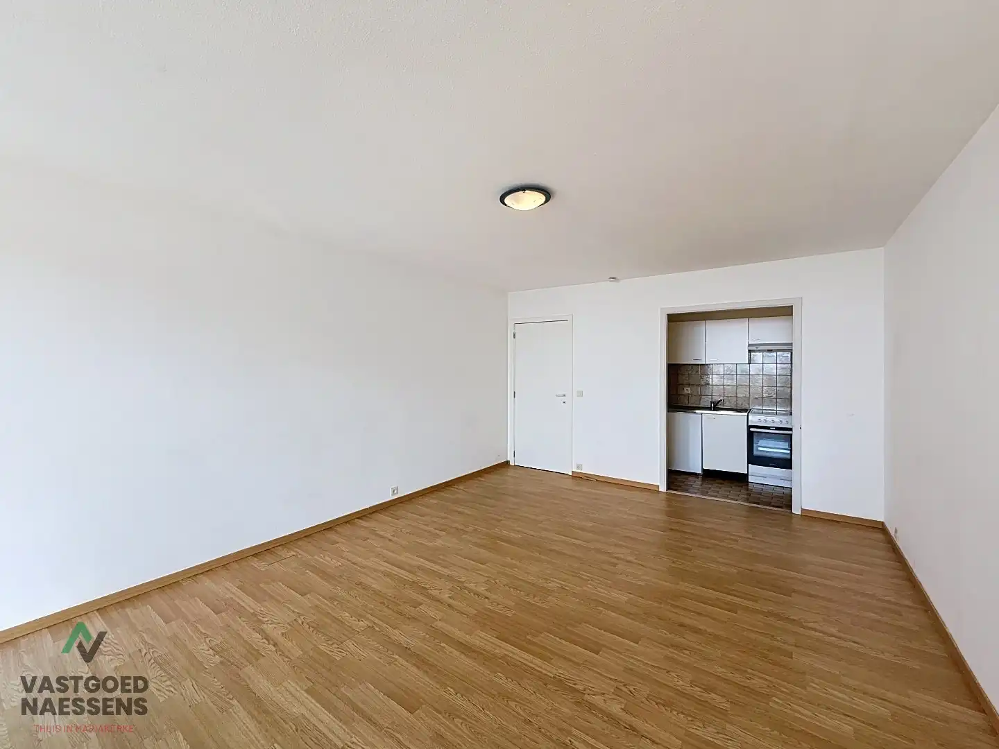 LICHTRIJKE STUDIO MET TERRAS EN ZEEZICHT   foto 7