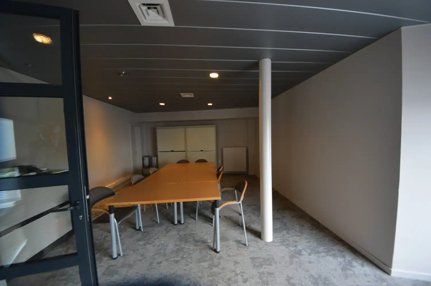 Instapklare burelen te huur in Aalst – op wandelafstand van het station MET OPTIONEEL MAGAZIJN foto 10