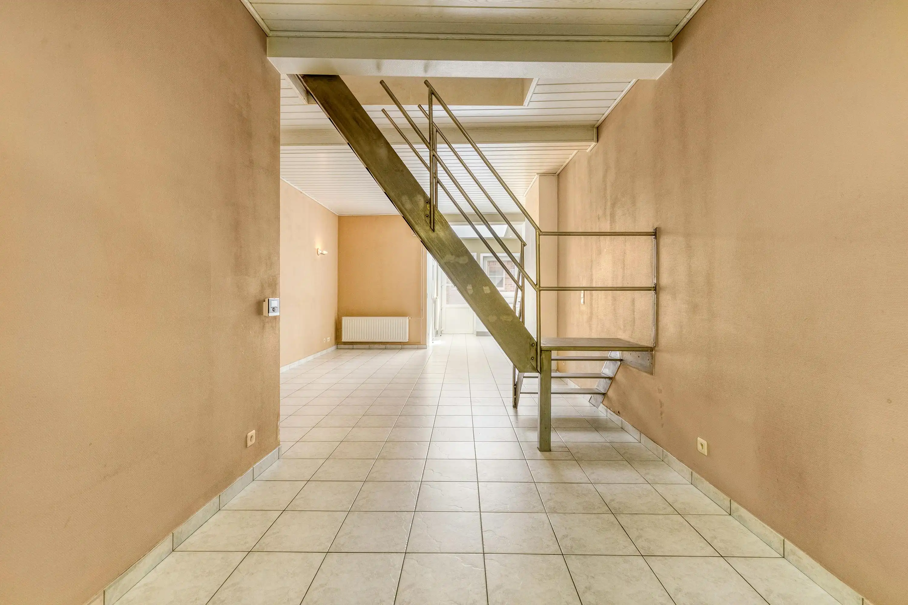 Charmant huis te koop met drie slaapkamers in centrum Brugge foto 4