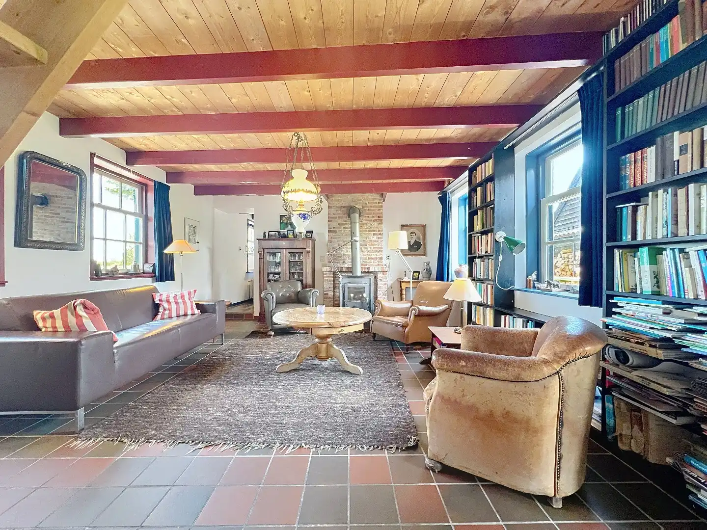 Idyllisch gelegen monumentale woning foto 11