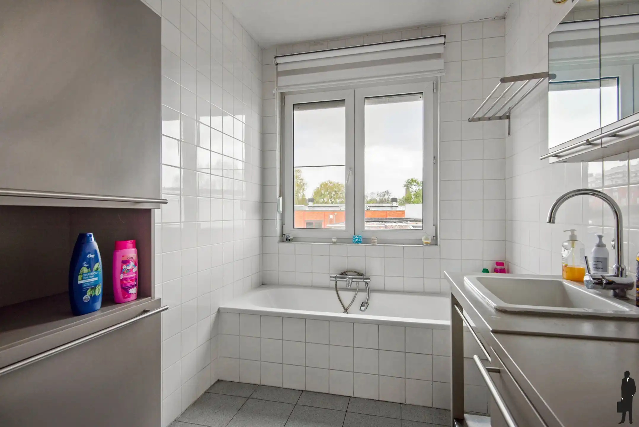 Welgelegen riante instapklare woning met 4 slaapkamers foto 21