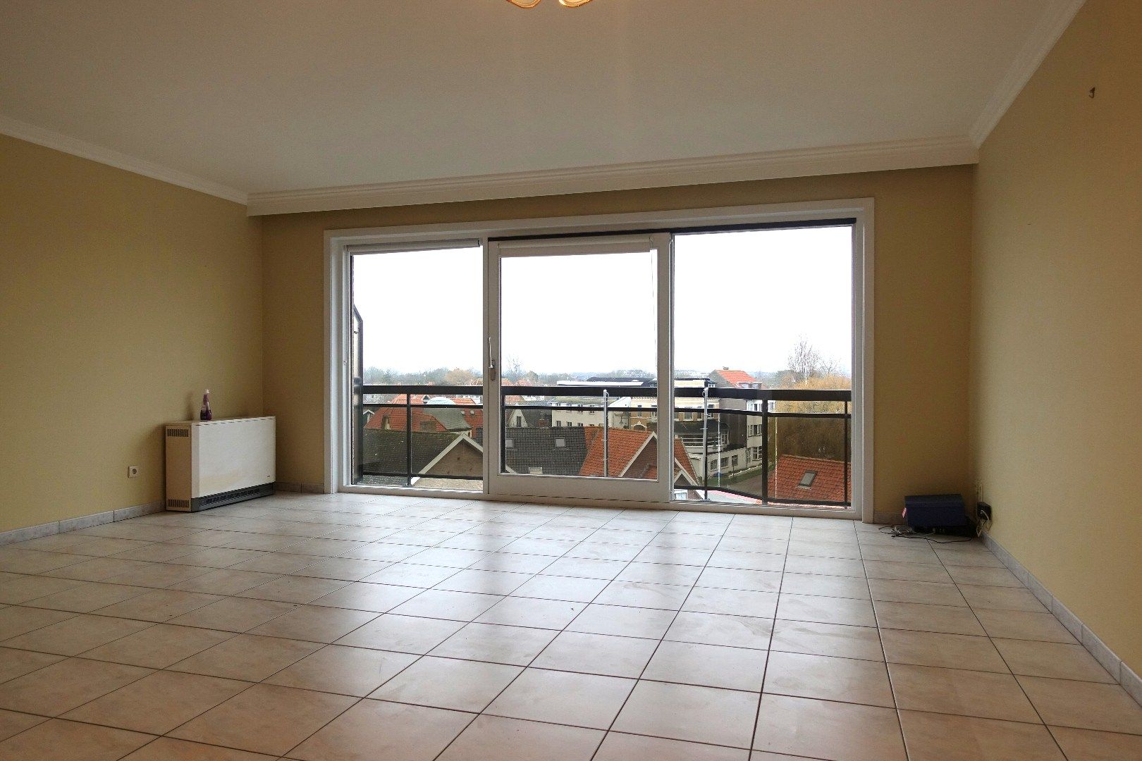 Ruim appartement met 2 slaapkamers te huur in Bredene foto 4