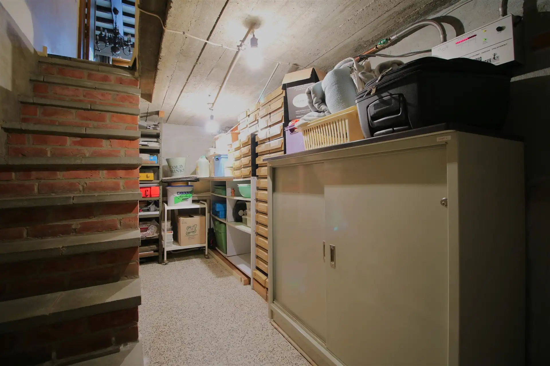 Ruime woning met garage, 4 slpk & tuin foto 12