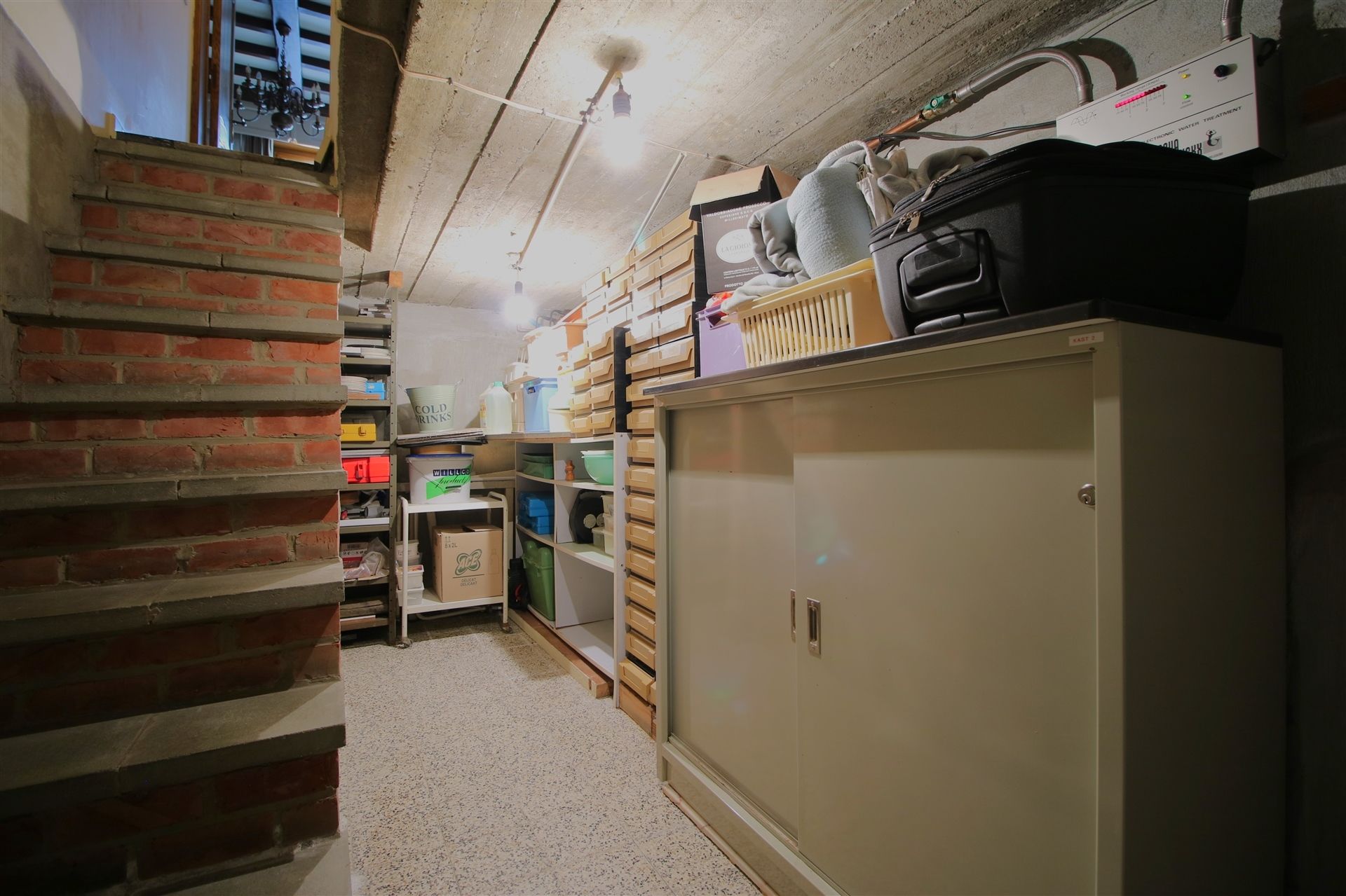 Ruime woning met garage, 4 slpk & tuin foto 12