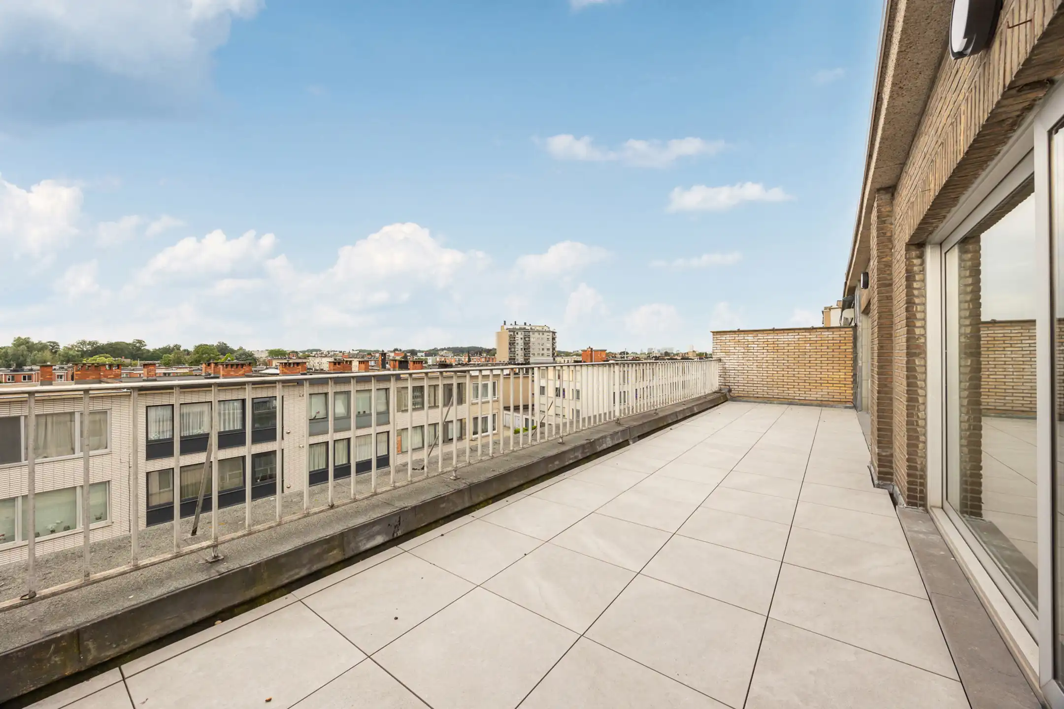 Volledig gerenoveerd appartement in een kleinschalig gebouw foto 5