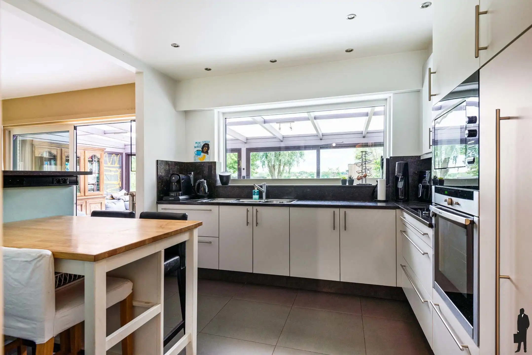 Vrijstaande laagbouwwoning op 1.200 m² met groen uitzicht foto 10