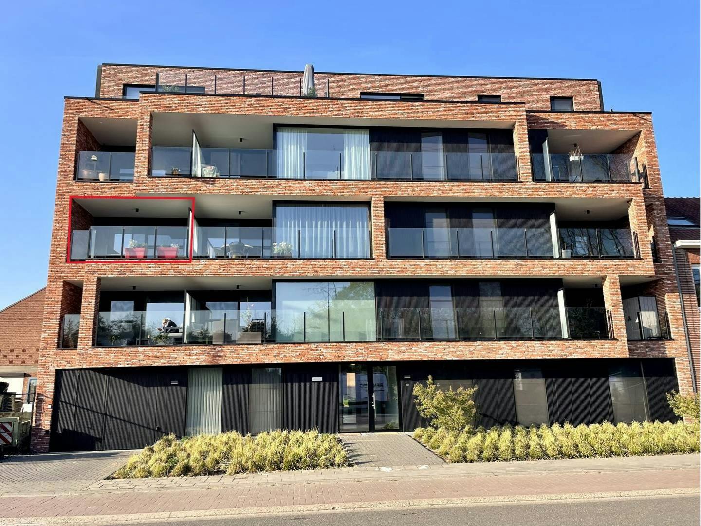 ()=>{if(producerUpdateValueVersion(node),producerAccessed(node),node.value===ERRORED)throw node.error;return node.value} Grote Baan 151/02.03 - 3500 Hasselt