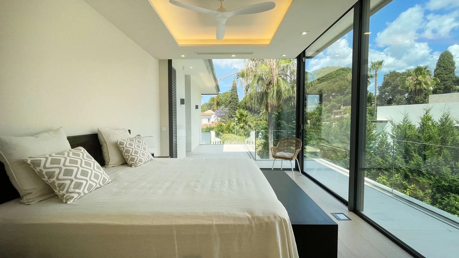 Modern meesterwerk in Nagüeles – waar luxe, ruimte en design samenkomen aan de Golden Mile van Marbella foto 21