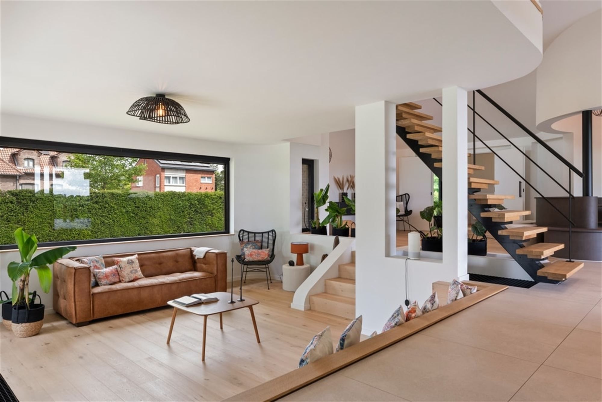 UNIEKE DESIGNWONING MET MODERNE AFWERKING EN STIJVOLLE ARCHITECTUUR foto 25