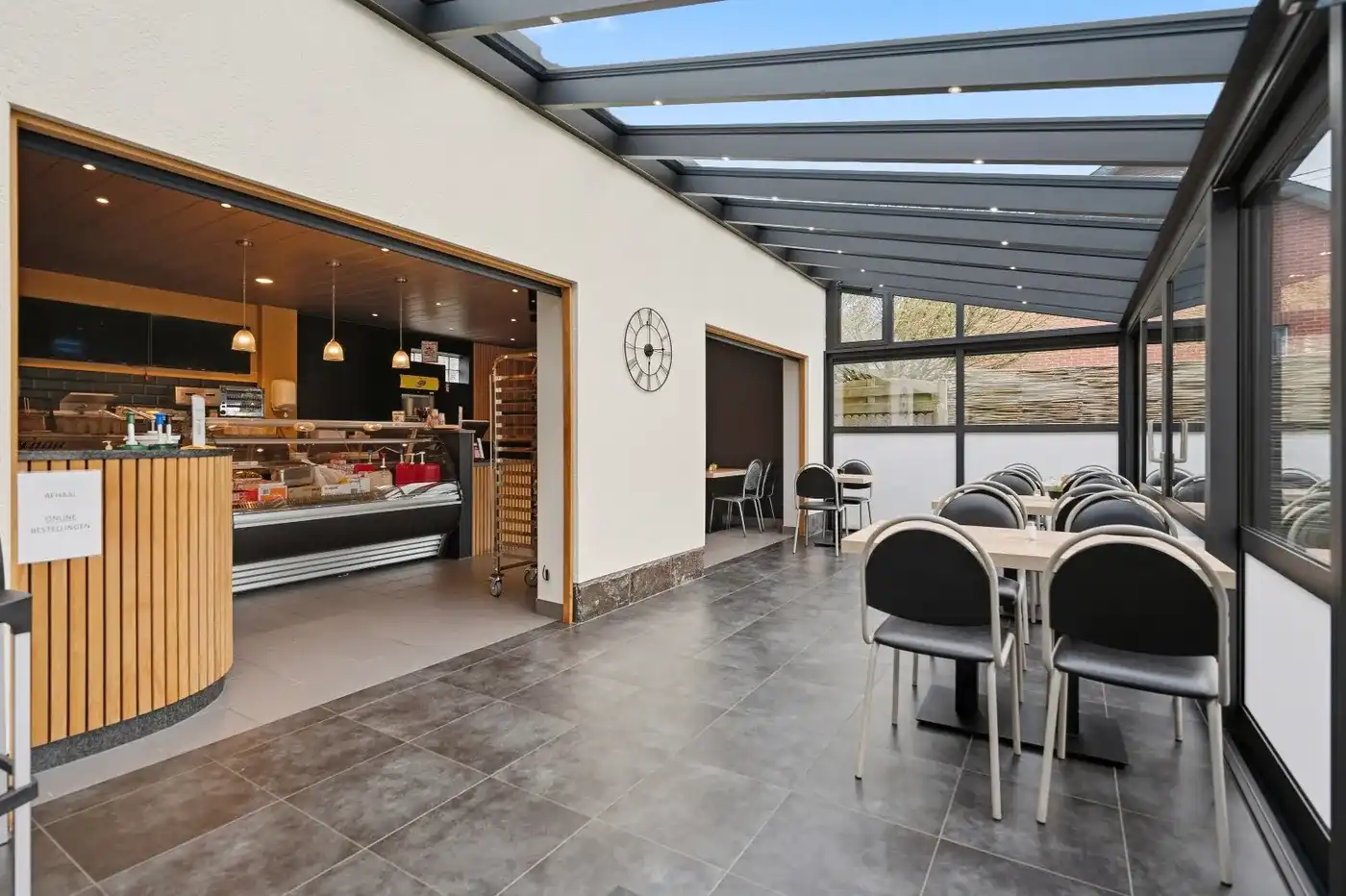 Instapklare woning met handelspand op een goede locatie foto 25