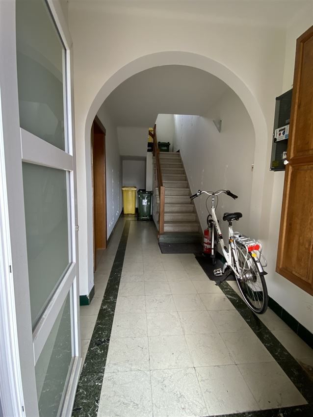 Ruim gelijkvloers appartement met 2 slaapkamers op boogscheut van E314 foto 3