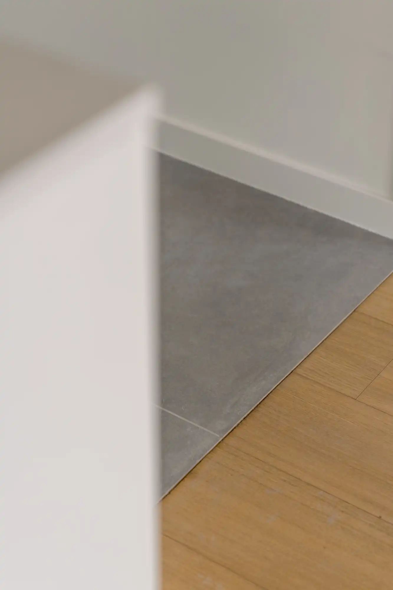 Max Dudler: uitgepuurde lijnen en Zwitserse precisie aan de Scheldekaaien. foto 5