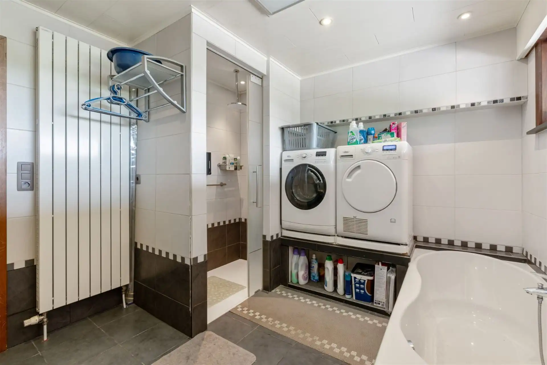 Ruime woning met 5 slpk's en 319 m² bew. opp. te Westerlo! foto 30