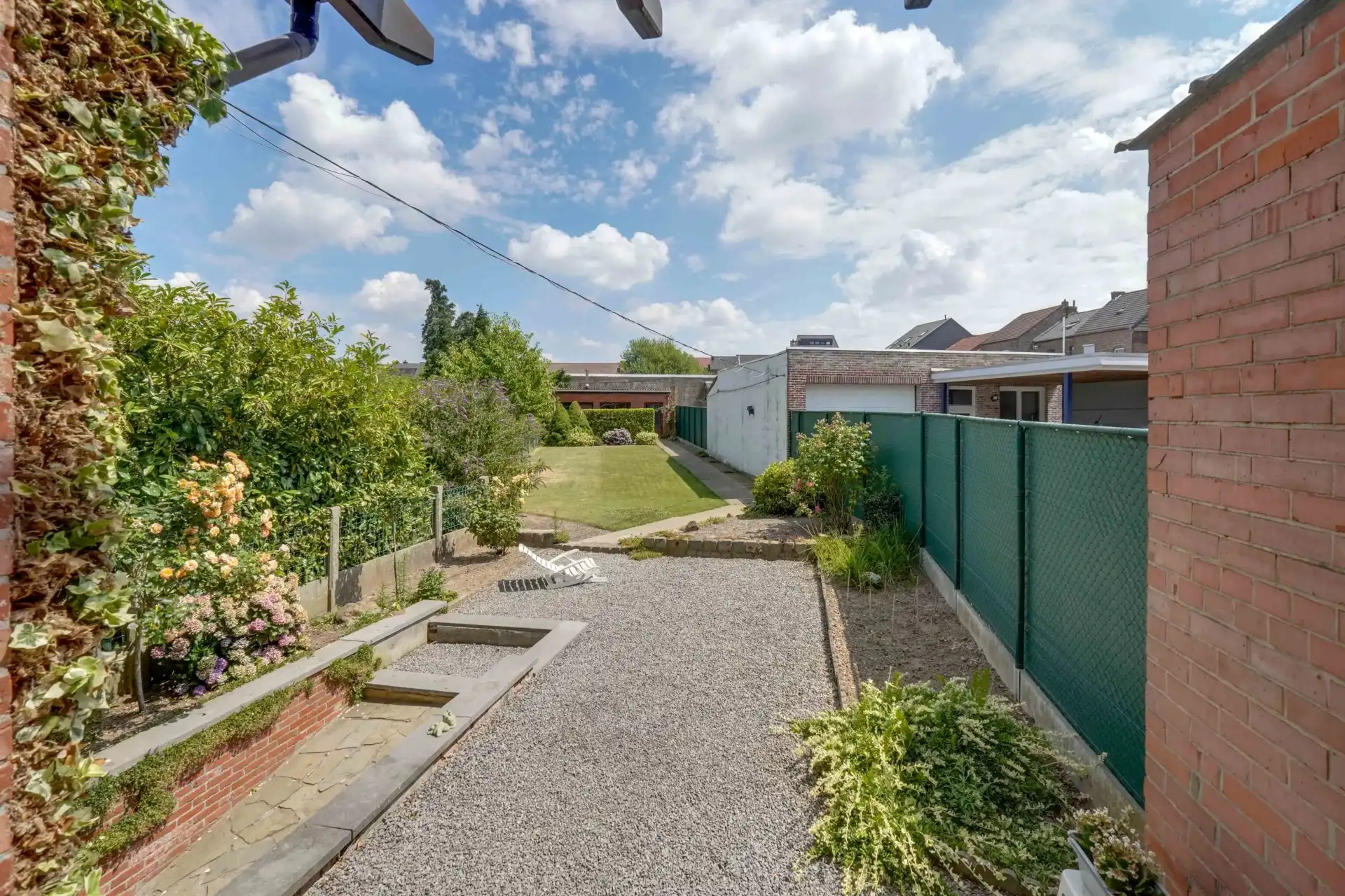 Ruime woning met centrale ligging foto 18