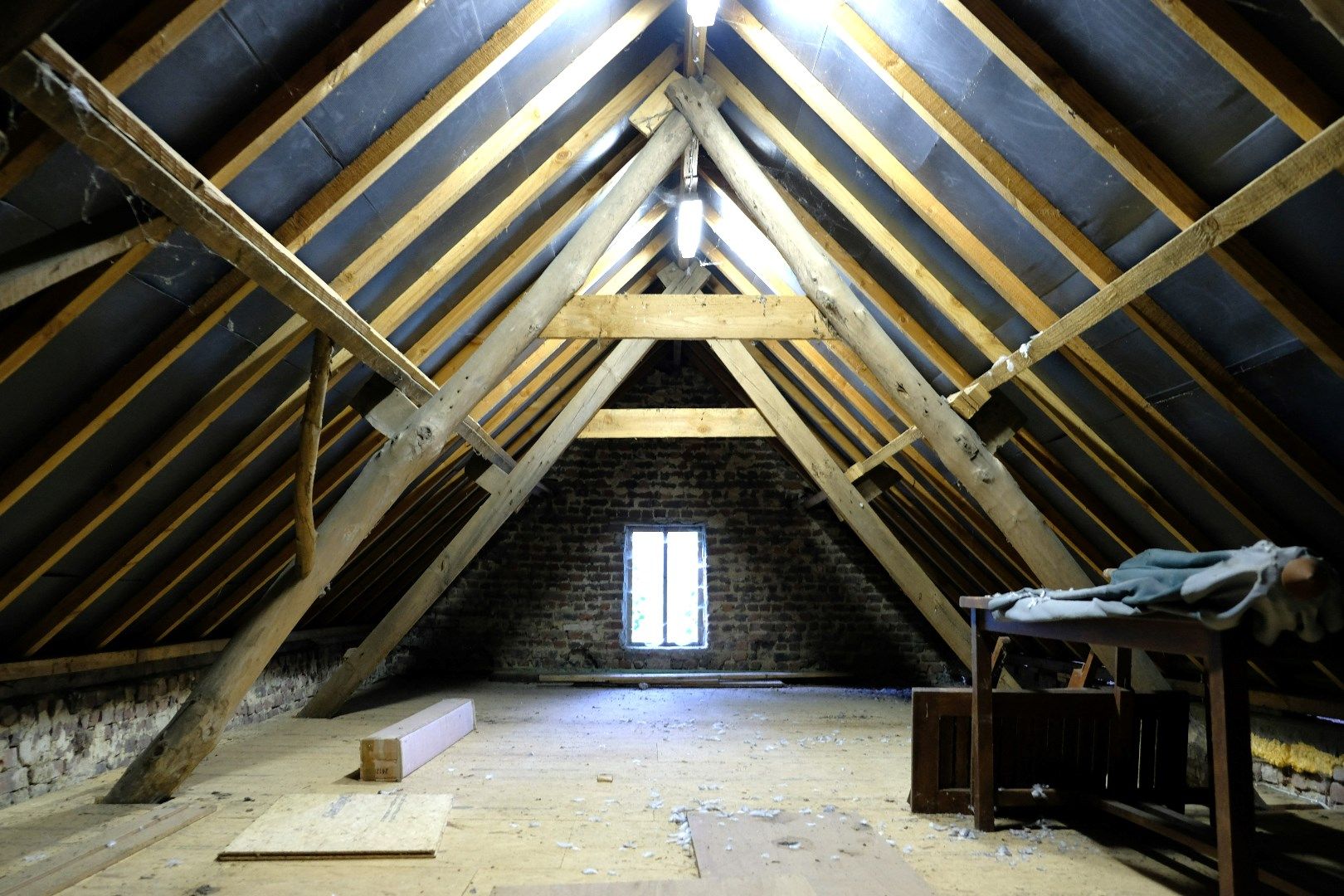 Te renoveren woning op unieke ligging foto 24