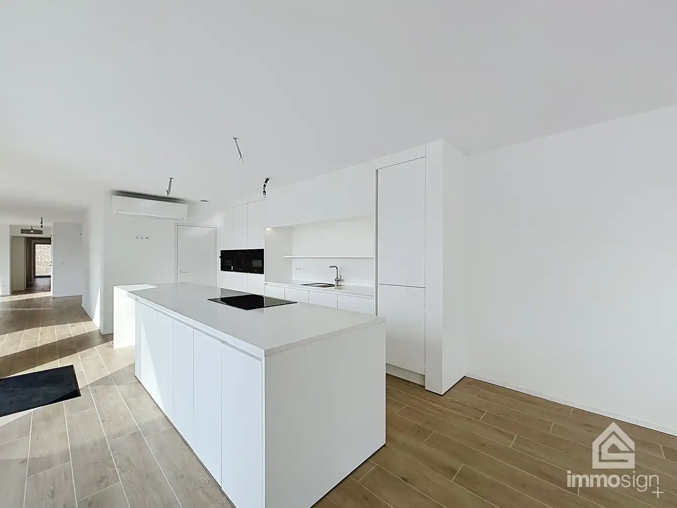 Ruim en lichtrijk penthouse met drie slaapkamers en royaal terras in het hart van Bocholt! foto 8